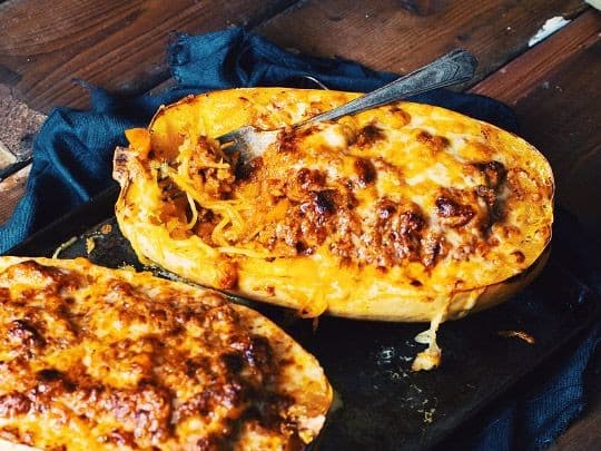 Gratin de courge spaghetti à la Bolognaise